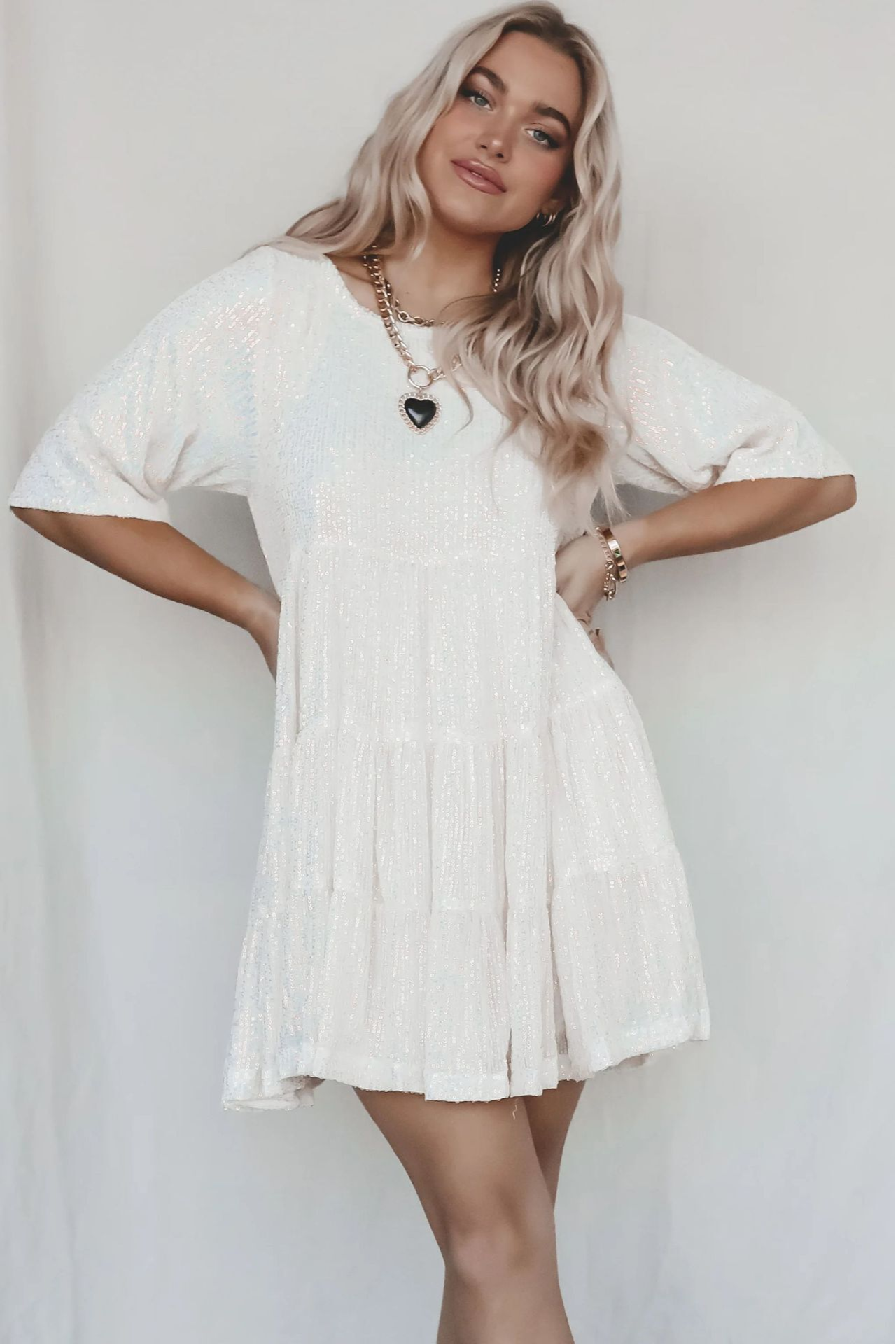 Lilia™ | Robe de fête élégante et fluide avec paillettes