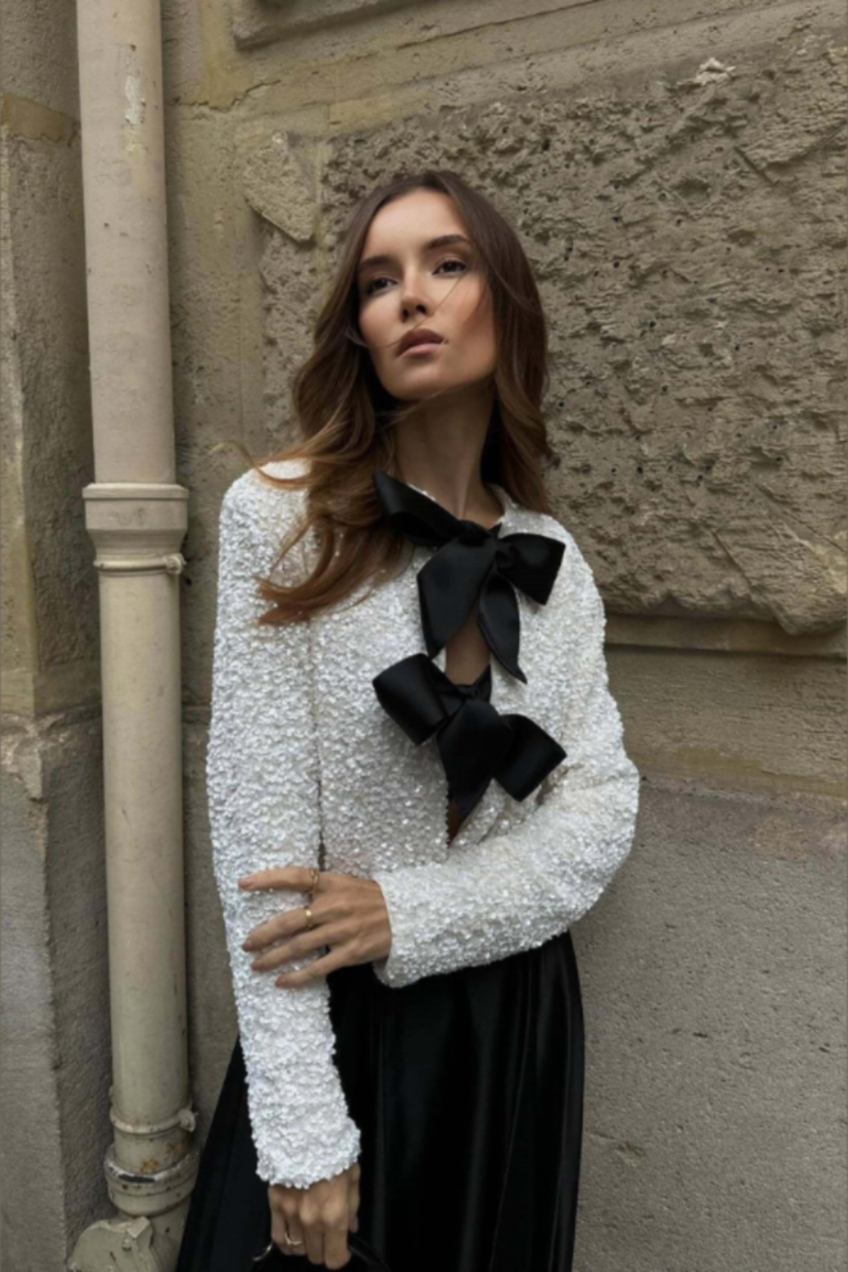 Noria™ | Blouse moderne et chic avec accents de nœud