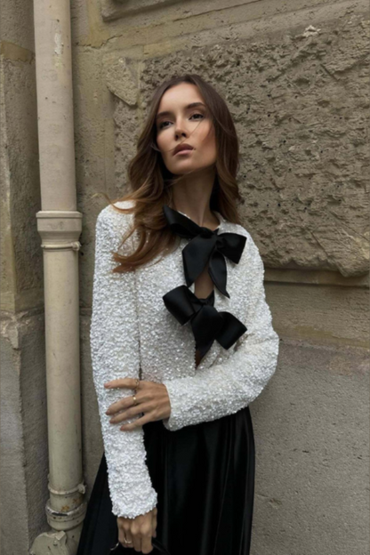 Noria™ | Blouse moderne et chic avec accents de nœud